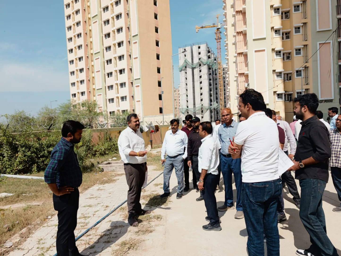 एलडीए उपाध्यक्ष का नादरगंज, अटल नगर और वरुण विहार योजना का निरीक्षण, विकास कार्यों में तेजी लाने के निर्देश