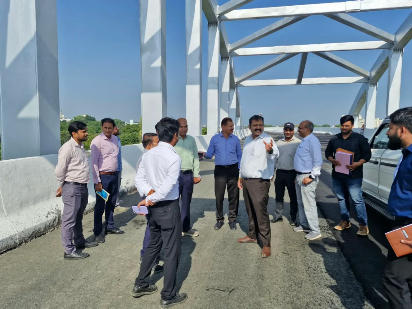 दीपावली पर लखनऊ को मिलेगा बड़ा तोहफा! 25 मीटर ऊंचा फ्लाईओवर दौड़ने को तैयार, 2 मिनट में डालीगंज से पक्का पुल