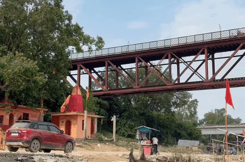 मौसम का दोहरा असर झेल रहा प्रयागराज, दिन में धूप और रात में ठंडक के बीच 15 अक्टूबर के बाद बदलाव की संभावना