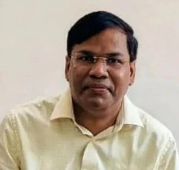 23 मामलों में मृत्युदंड सुनाने वाले जज रवि कुमार दिवाकर की नई तैनाती, अब फैमिली कोर्ट में निभाएंगे जिम्मेदारी