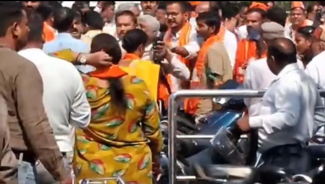 वाराणसी में वरिष्ठ छायाकार संजय गुप्ता से कथित अभद्रता, पत्रकारों की सुरक्षा और सम्मान पर उठे सवाल