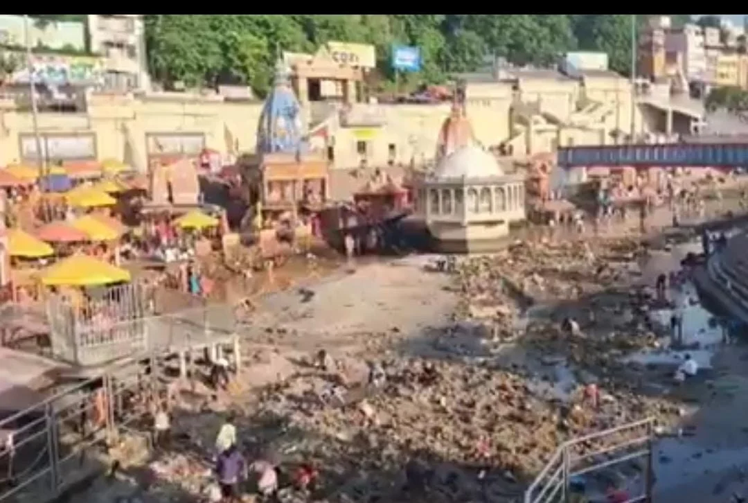 हरिद्वार में हरकी पैड़ी पर गंगा का जलस्तर घटा, सूनी पड़ी जलधारा से श्रद्धालु मायूस! 18 दिन की नहर बंदी का असर