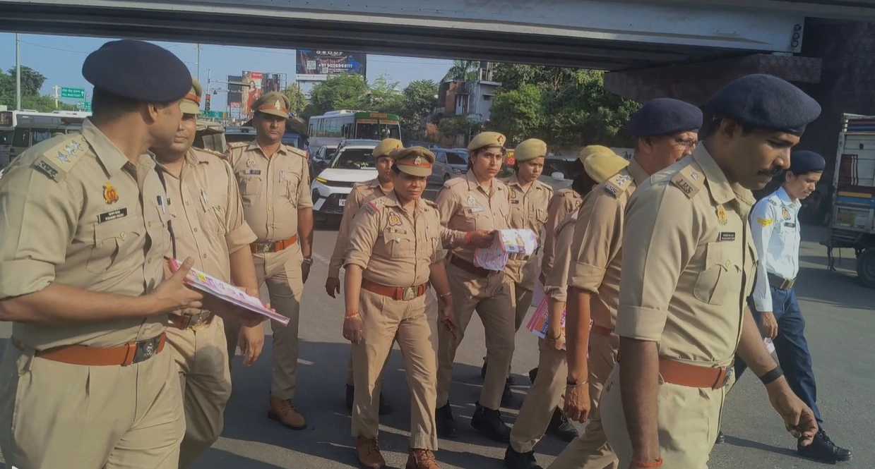 मिशन शक्ति के तहत दक्षिणी जोन पुलिस का जागरूकता अभियान, महिलाओं की सुरक्षा और ट्रैफिक नियमों पर दिया जोर