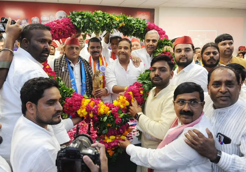 लखनऊ में सपा का बड़ा सदस्यता अभियान: भाजपा, बसपा समेत कई दलों के नेता अखिलेश यादव की मौजूदगी में सपा में शामिल
