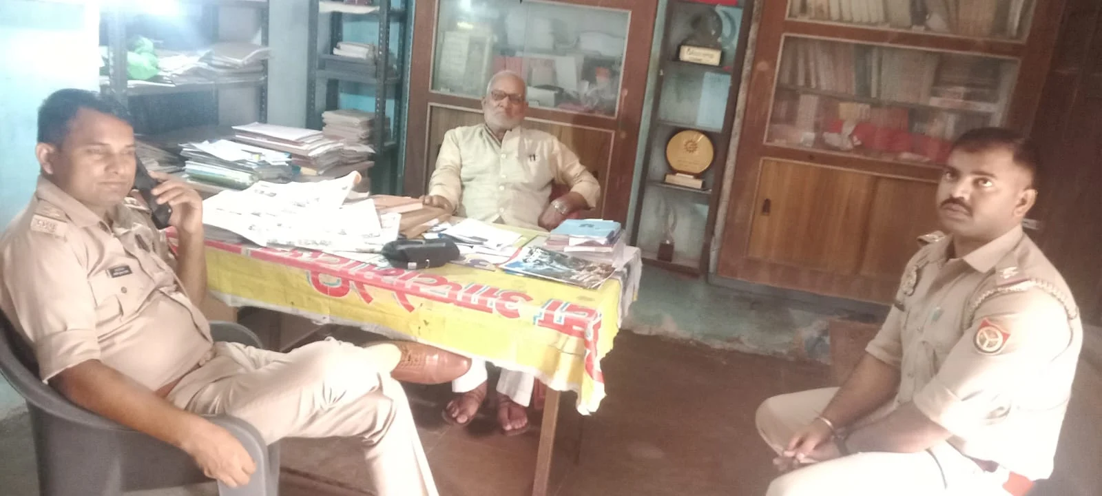 भाकपा माले के लखनऊ कार्यालय में पुलिस का पहरा, हाउस अरेस्ट का आरोप