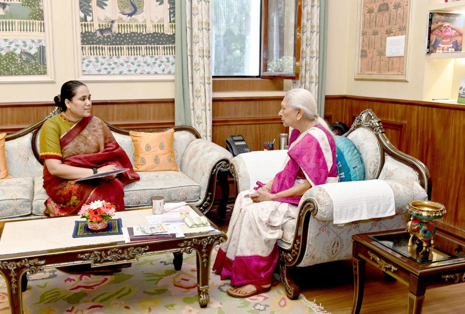 जनगणना-2027 की तैयारियों को लेकर राज्यपाल आनंदीबेन पटेल से मिलीं IAS शीतल वर्मा, 16 नवंबर से शुरू होगी स्वगणना